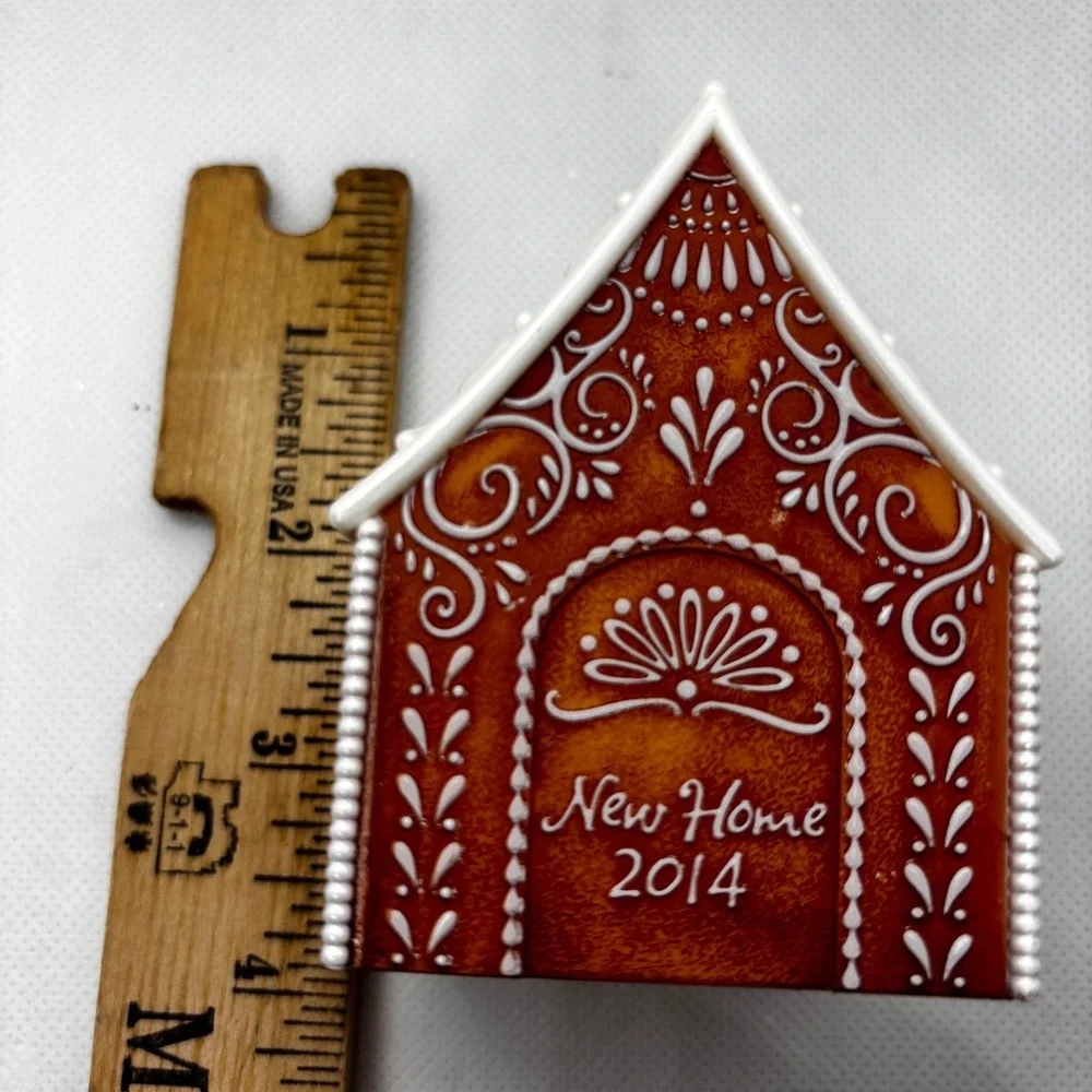 Hallmark Ornament Brown New Home 2014 Gingerbread House Keepsake Christmas New